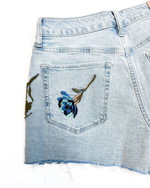 carrie shorts pocket detail