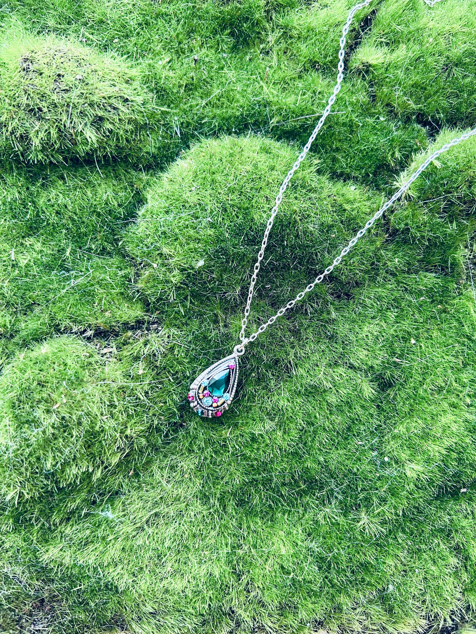 Drop Pendant in Emerald