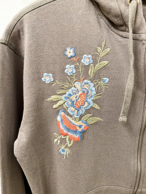 embroidery details