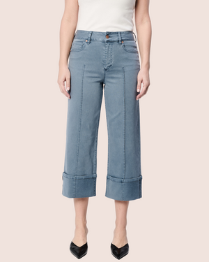 Holly stormy jean