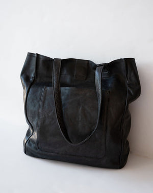 black travel bag